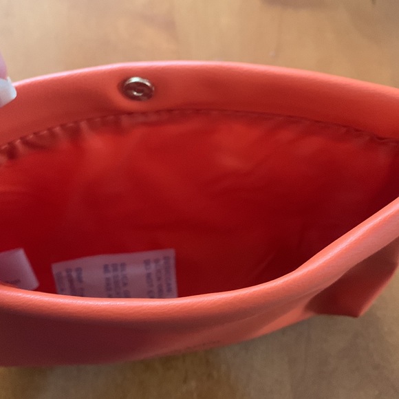 Elizabeth Arden Cosmetic Bag - Brand New- Perfect Condition - Picture 3 of 4